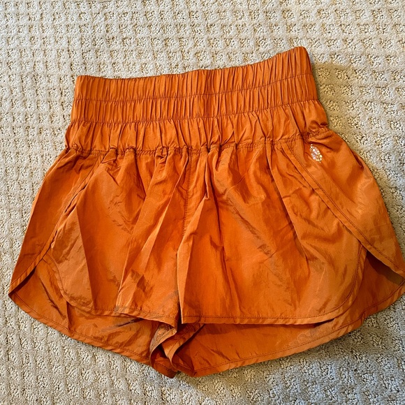 NWOT sz M Free People Movement The Way Home Shorts Russet Orange - Picture 2 of 8
